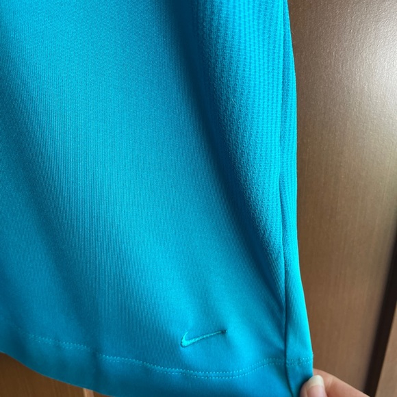 Nike women’s golf polo, drifit size M - Picture 5 of 7